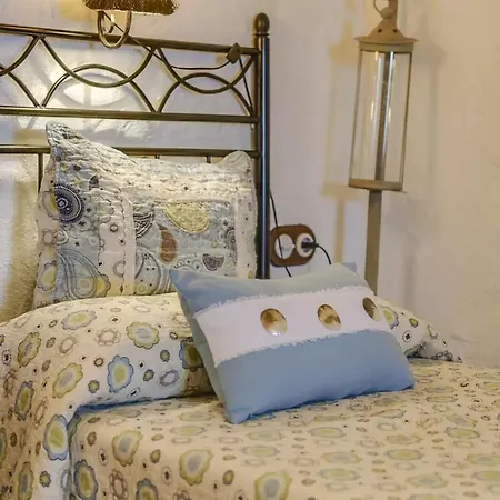 Casa Olympia, * Tamaimo