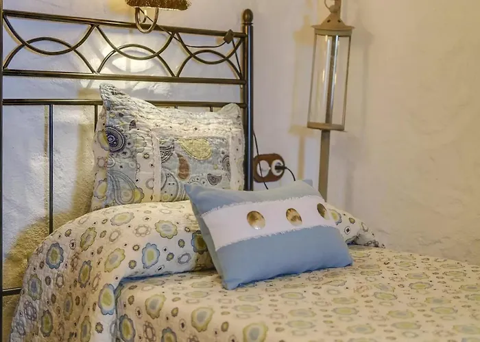 Casa Olympia, * Tamaimo